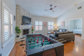 Beautiful Home With Pool, Games & Covered Patio